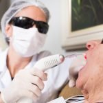 odontologia laserterapia realizada dentista do cemoi clinica